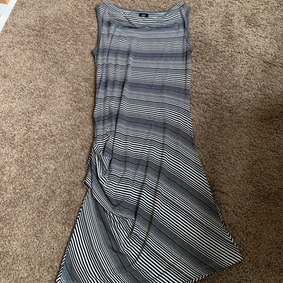 Mossimo 👗 - Picture 2 of 4